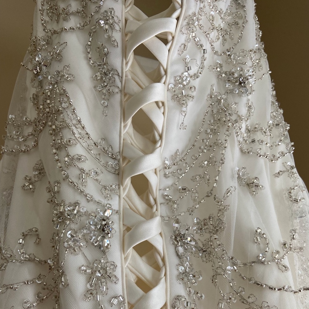 Sottero and Midgley Ivory Raquelle 72743 Wedding Dress w/Mermaid Silhouette - Picture 12 of 16